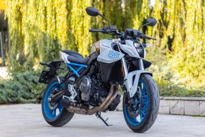 Suzuki GSX-8S