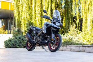 Suzuki V-STROM 1050