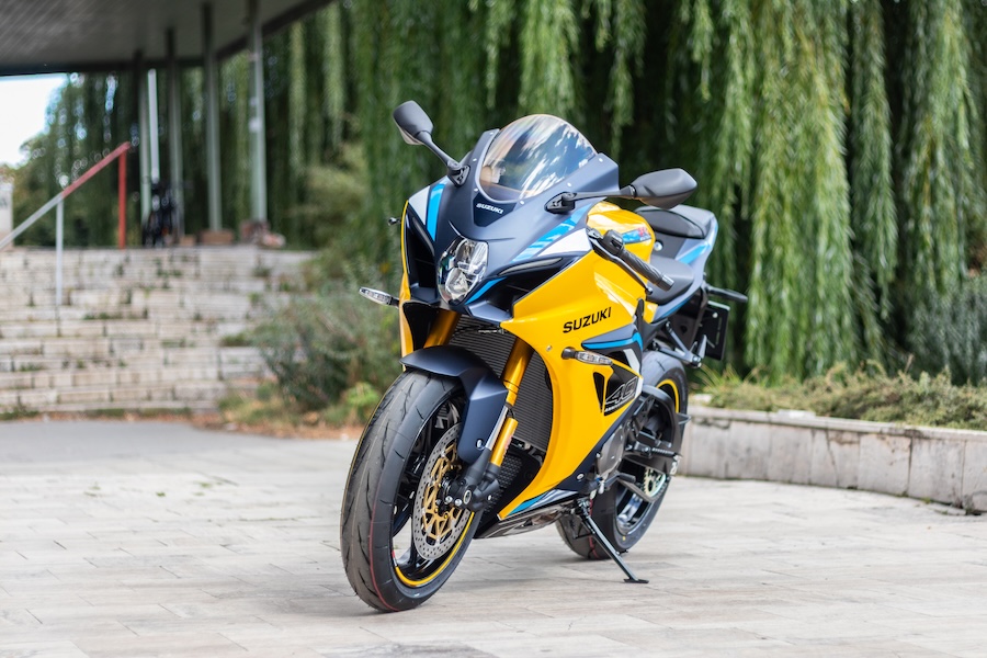 Suzuki GSX-R1000R žltá