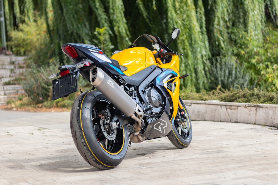 Suzuki GSX-R1000R detail